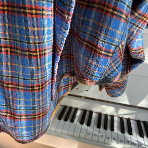 594-BDG Blue and Red Plaid Blouse - Picture 12 of 15